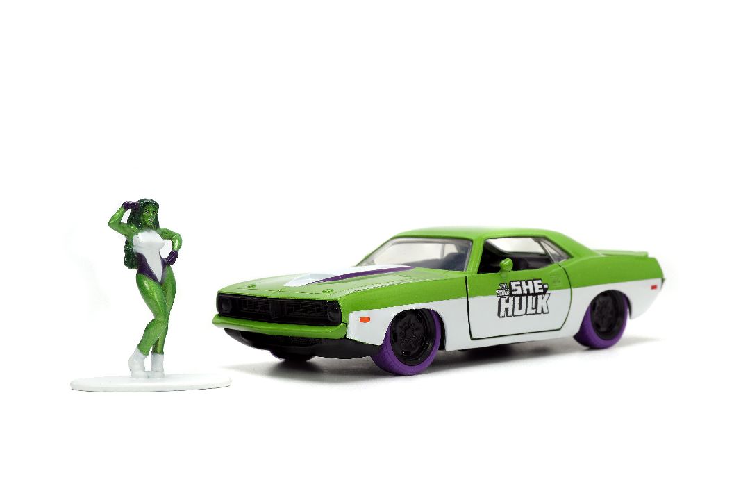 Jada 1/32 "Hollywood Rides" 1973 Plymouth Barracuda W/ She-Hulk – image 2