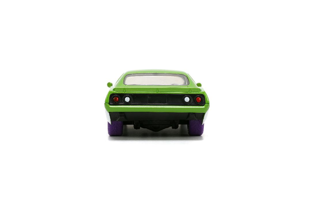 Jada 1/32 "Hollywood Rides" 1973 Plymouth Barracuda W/ She-Hulk – image 8