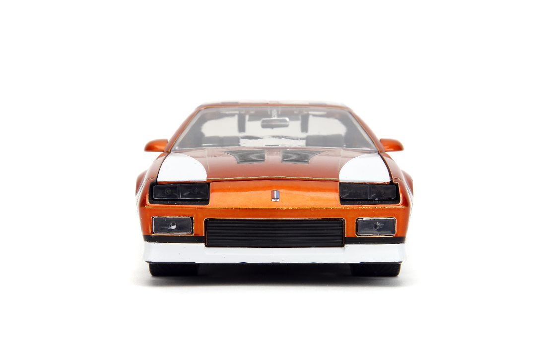 Jada 1/24 "Hollywood Rides" Cheetos 1985 Chevy Camaro w/Chester – image 7