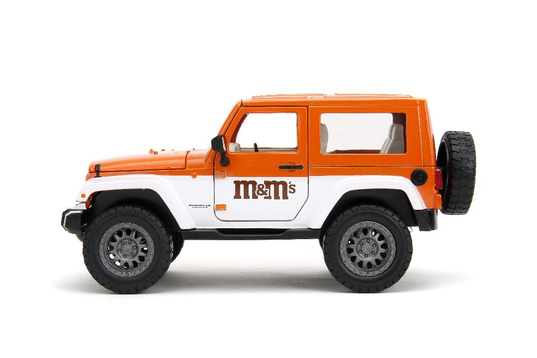 Jada 1/24 "Hollywood Rides" 2007 Jeep Wrangler with Orange M&M – image 6