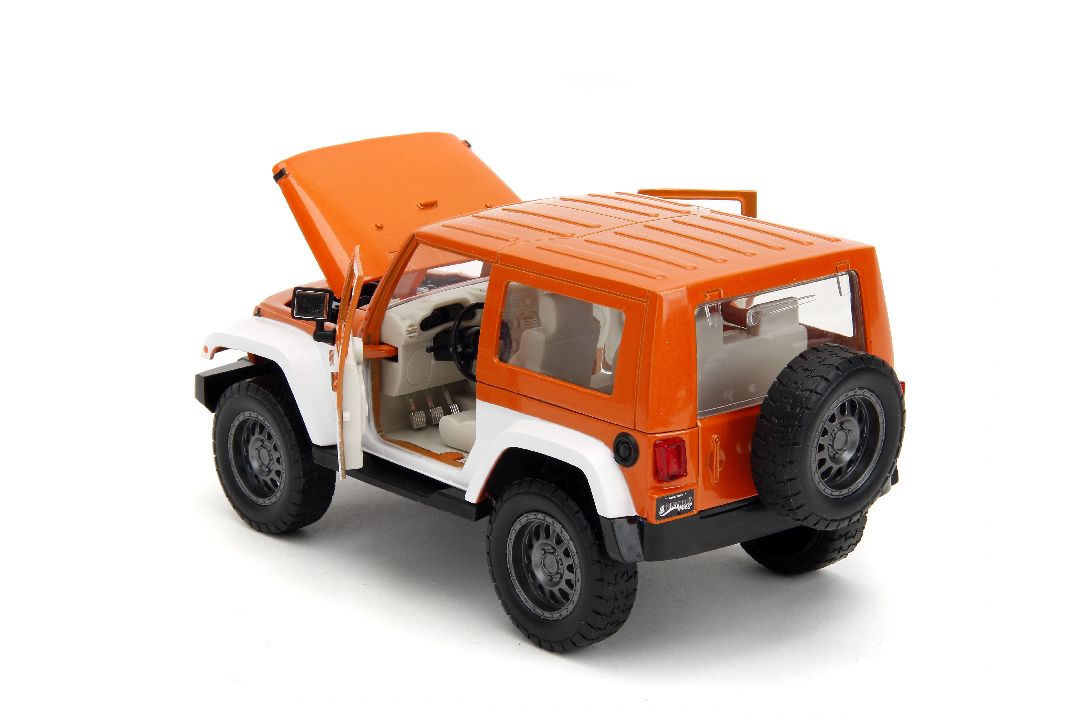 Jada 1/24 "Hollywood Rides" 2007 Jeep Wrangler with Orange M&M – image 17