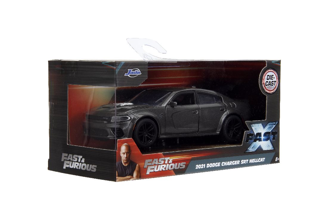 Jada 1/32 "Fast & Furious" Dom's 2021 Dodge Charger SRT Hellcat thumbnail 14