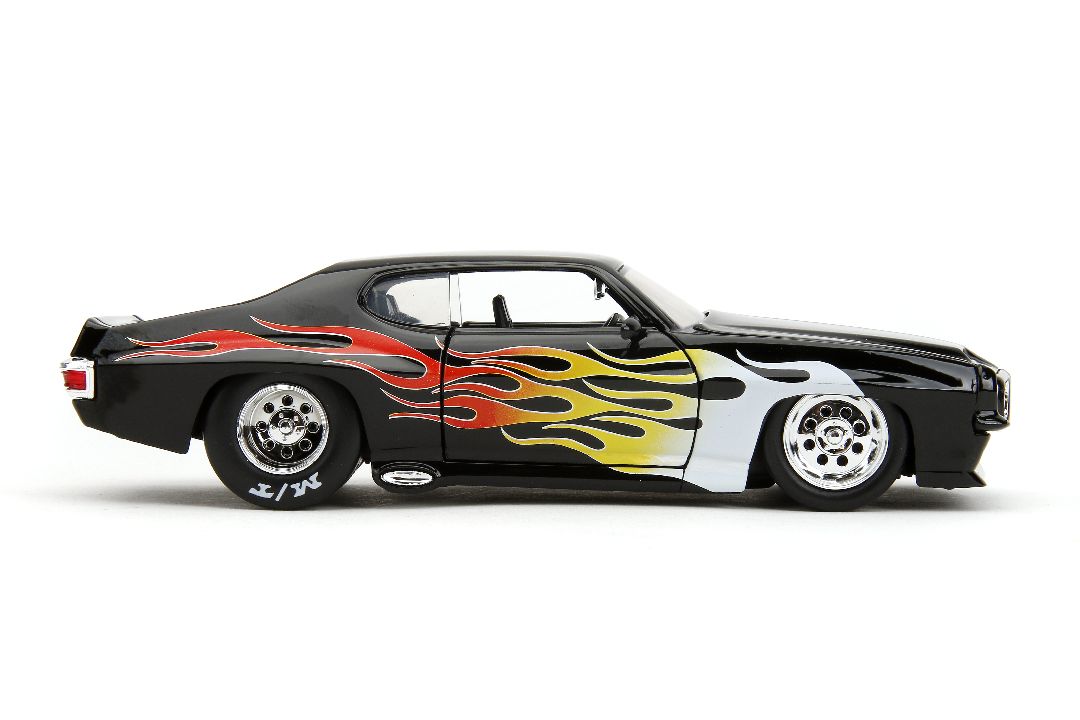Jada 1/24 "BIGTIME Muscle" 1971 Pontiac GTO Judge - Glossy Black – image 6