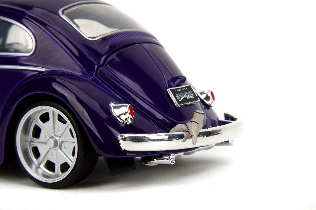 Jada 1/24 "Hollywood Rides" 1959 VW Beetle w/ Wednesday Addams – image 7