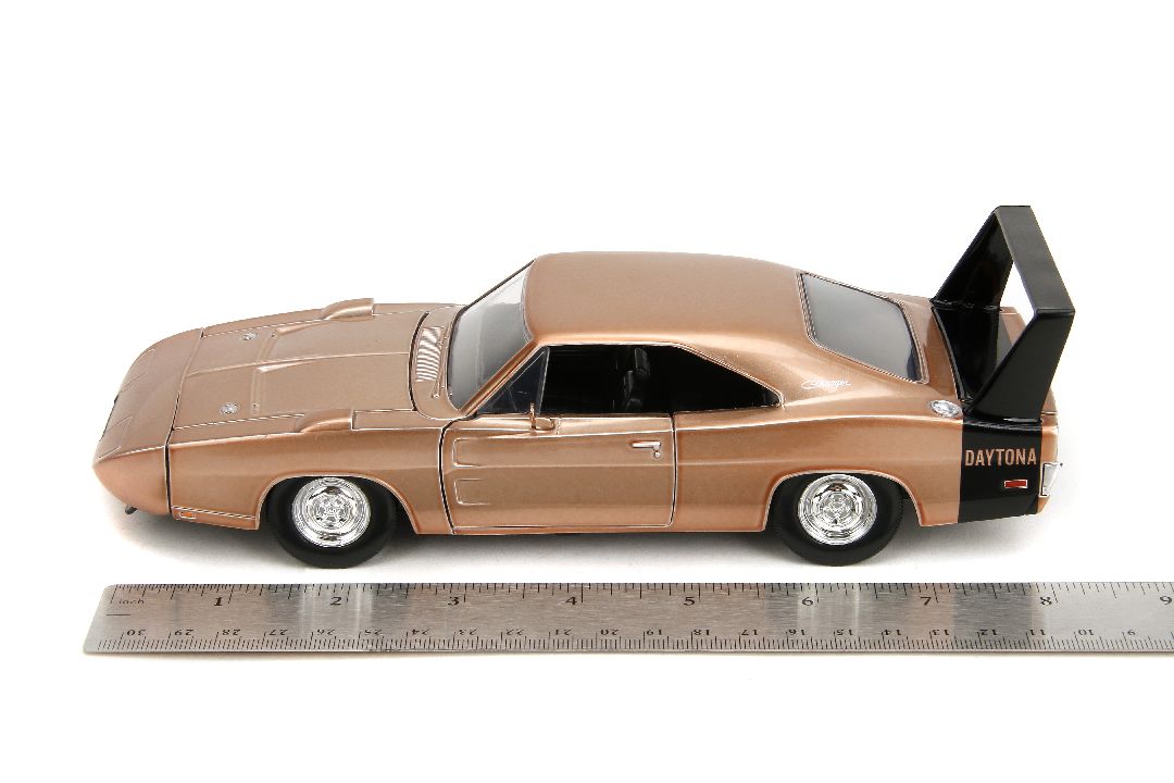 Jada 1/24 "BIGTIME Muscle" - 1969 Dodge Charger Daytona – image 6