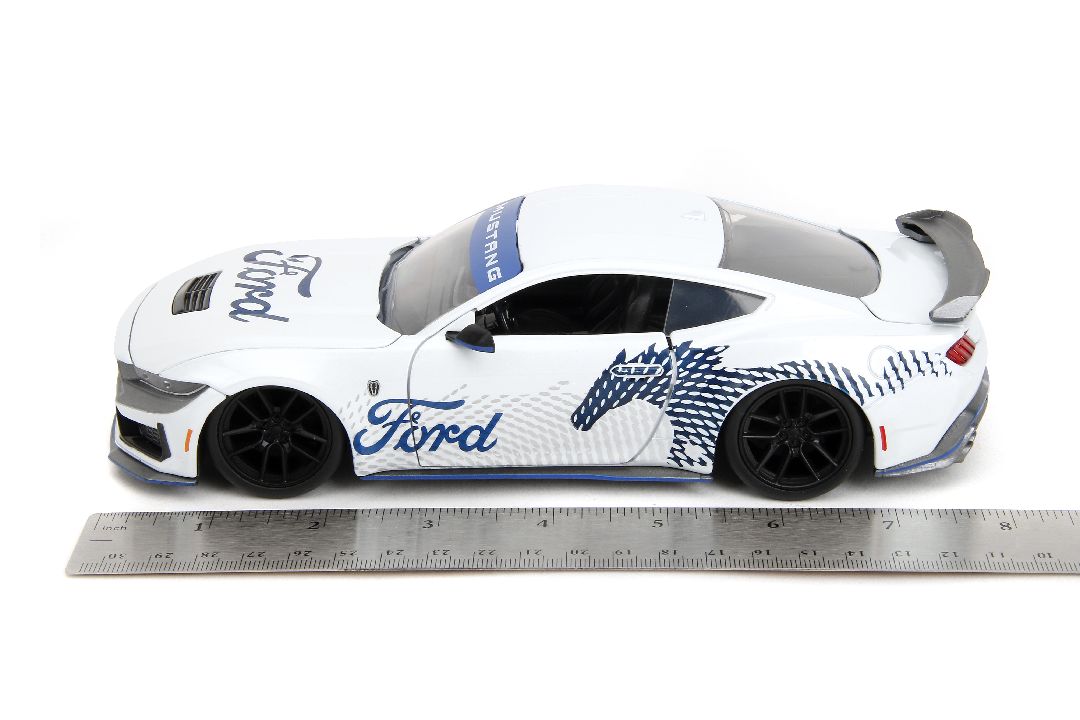 Jada 1/24 "BIGTIME Muscle" 2024 Mustang Dark Horse - White – image 2