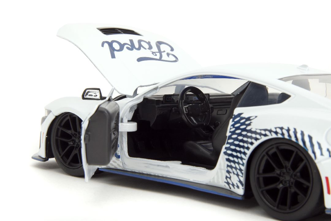 Jada 1/24 "BIGTIME Muscle" 2024 Mustang Dark Horse - White – image 18