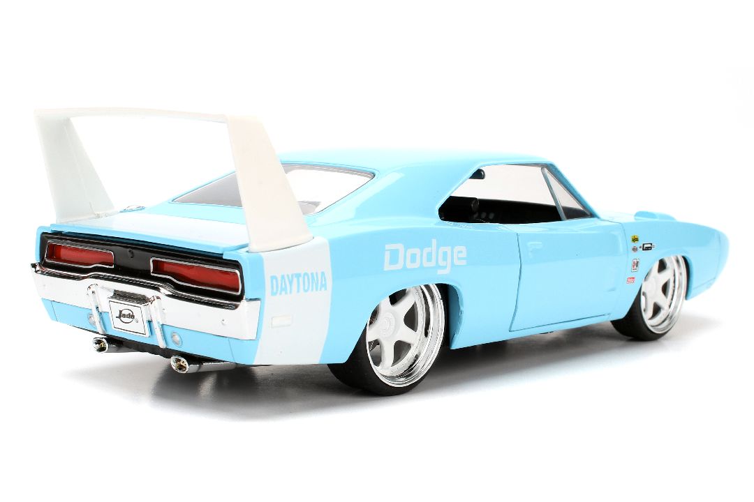 Jada 1/24 "BIG TIME Muscle" - 1969 Dodge Charger Daytona – image 3