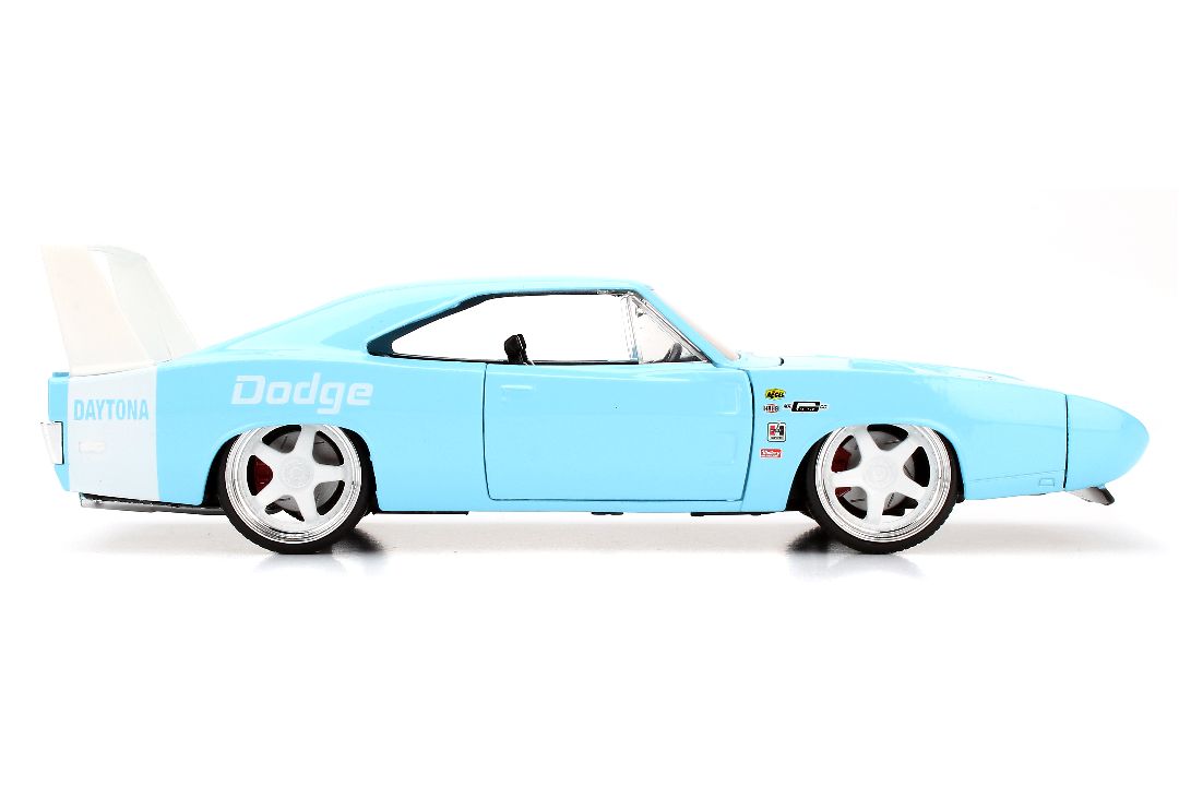 Jada 1/24 "BIG TIME Muscle" - 1969 Dodge Charger Daytona – image 4