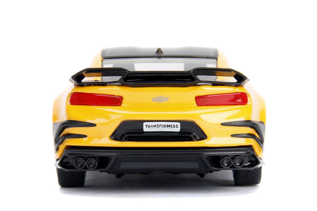 Jada 1/32 "Hollywood Rides" Transformers 5 2016 Camaro Bumblebee – image 3