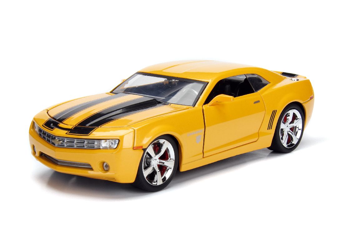 Jada 1/24 Transformers - 2006 Camaro Bumblebee W/Coin thumbnail 2