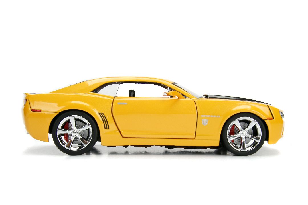 Jada 1/24 Transformers - 2006 Camaro Bumblebee W/Coin thumbnail 3