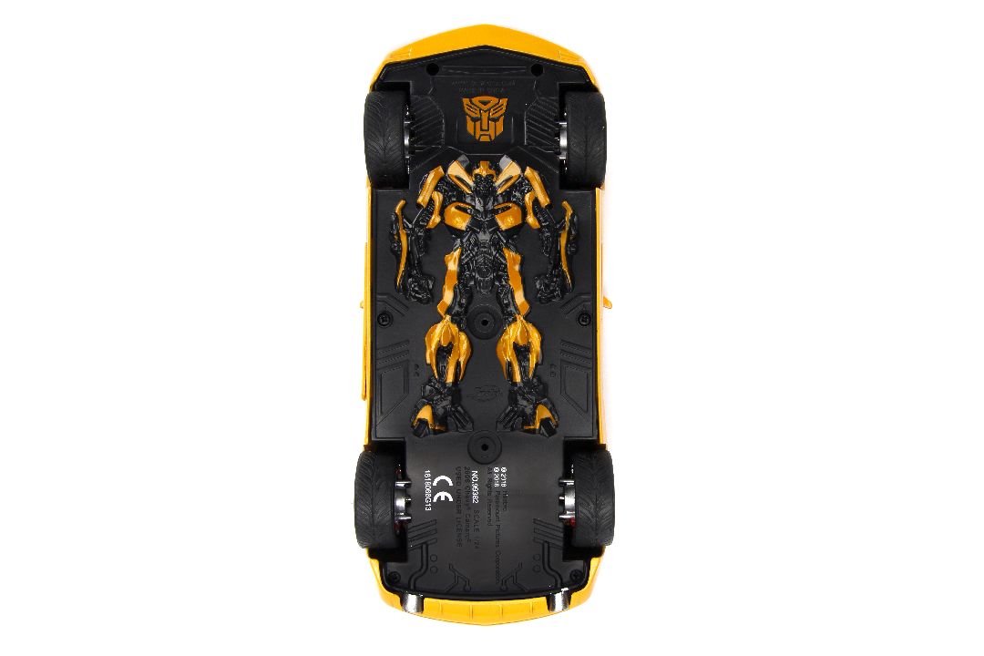 Jada 1/24 Transformers - 2006 Camaro Bumblebee W/Coin thumbnail 6