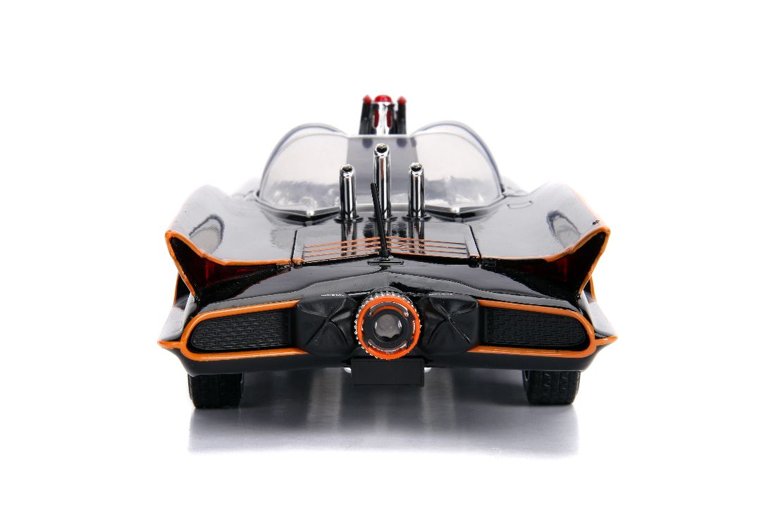 Jada 1/18 "Hollywood Rides" 1966 TV Series Batmobile with Batman thumbnail 6