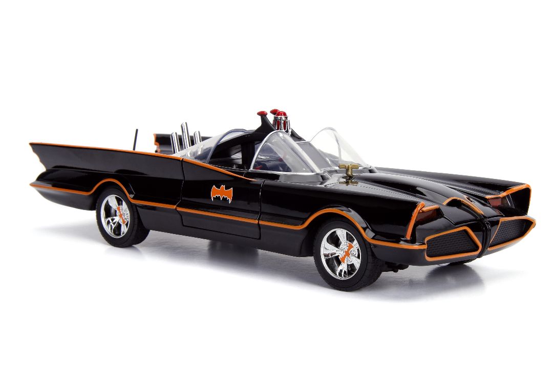 Jada 1/18 "Hollywood Rides" 1966 TV Series Batmobile with Batman thumbnail 13