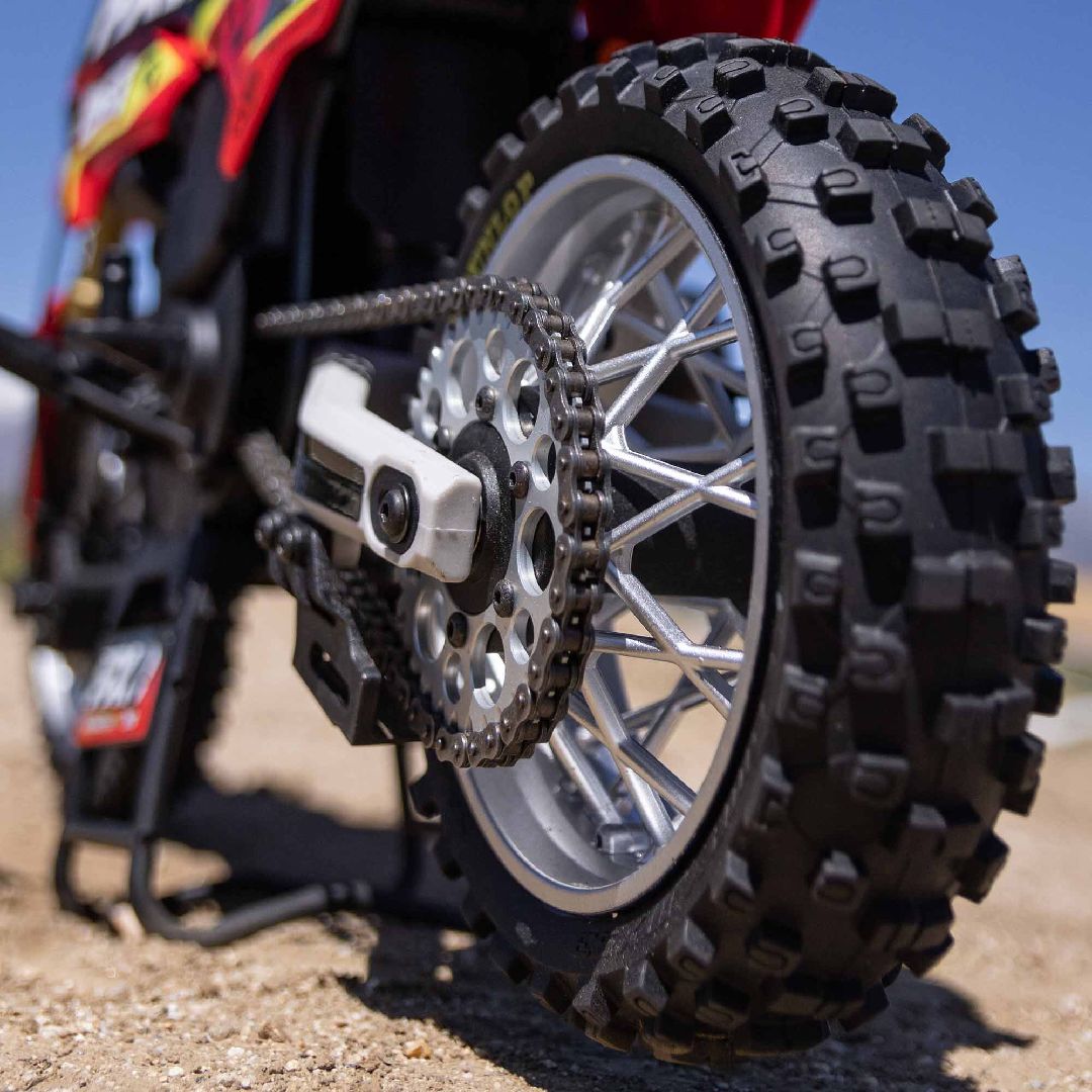 Losi 1/4 Promoto-MX Motorcycle Brushless RTR - FXR Red – image 5
