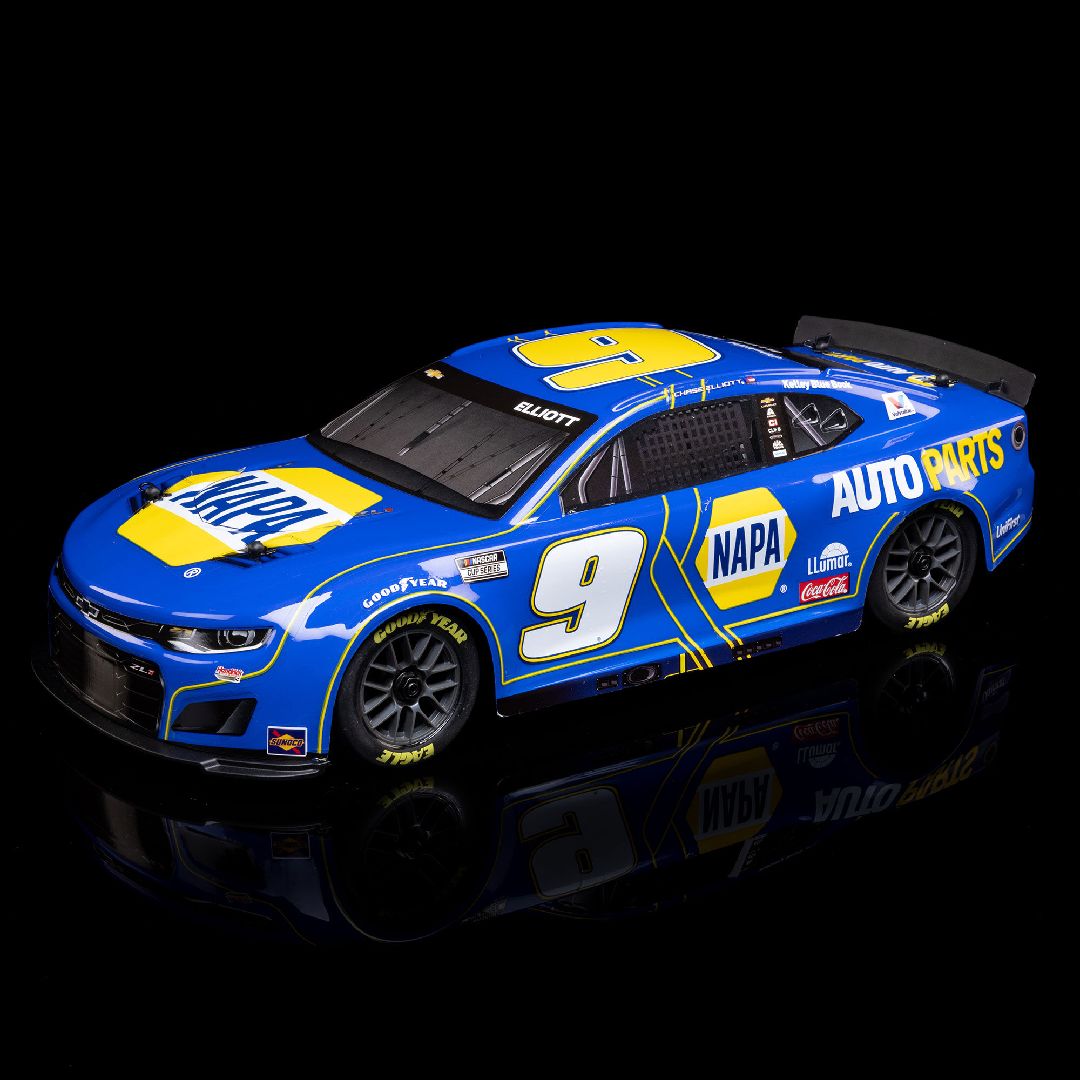 Losi 1/12 NASCAR Elliott #9 Brushed AWD RTR (B&C Incl) - Blue – image 2