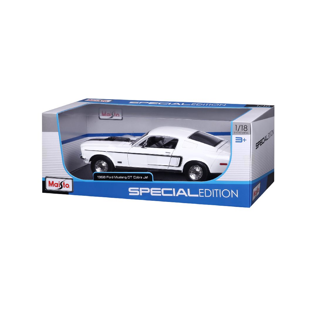 Maisto 1/18 SE 1968 Ford Mustang GT Cobra Jet  - White – image 3