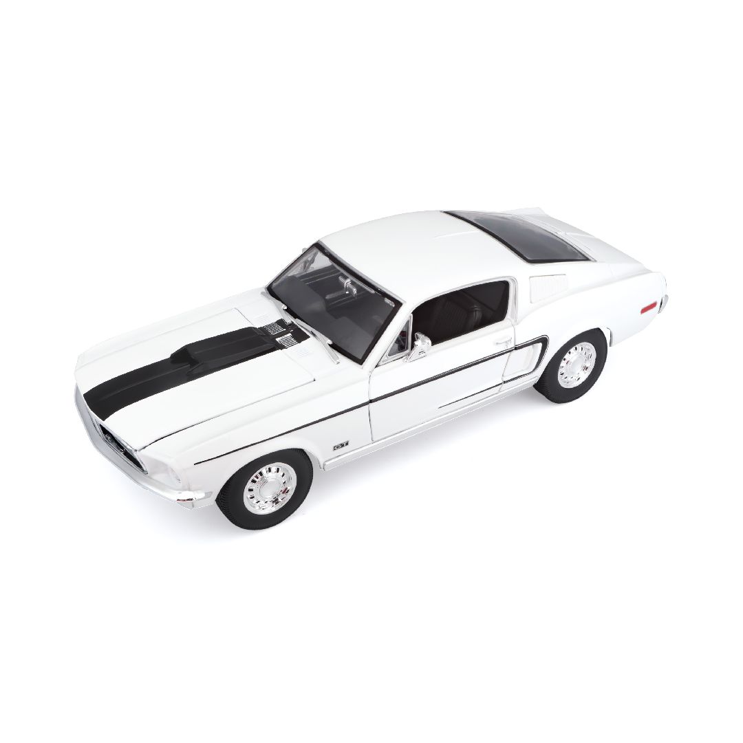 Maisto 1/18 SE 1968 Ford Mustang GT Cobra Jet  - White – image 6