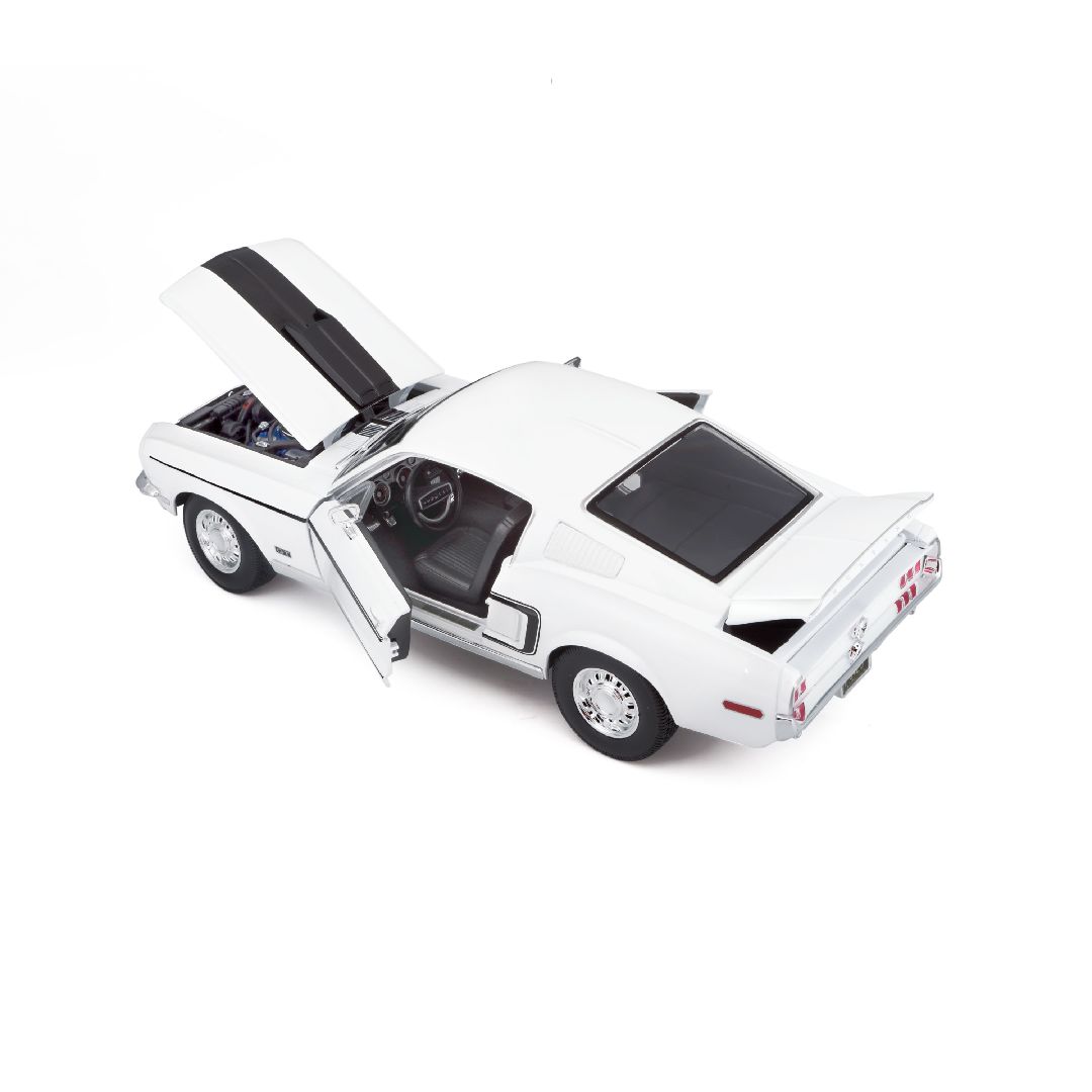 Maisto 1/18 SE 1968 Ford Mustang GT Cobra Jet  - White – image 8