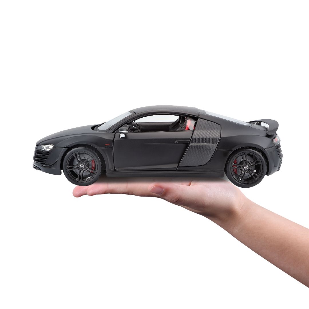 Maisto 1/18 SE 2011 Audi R8 GT - Stealth Black – image 7