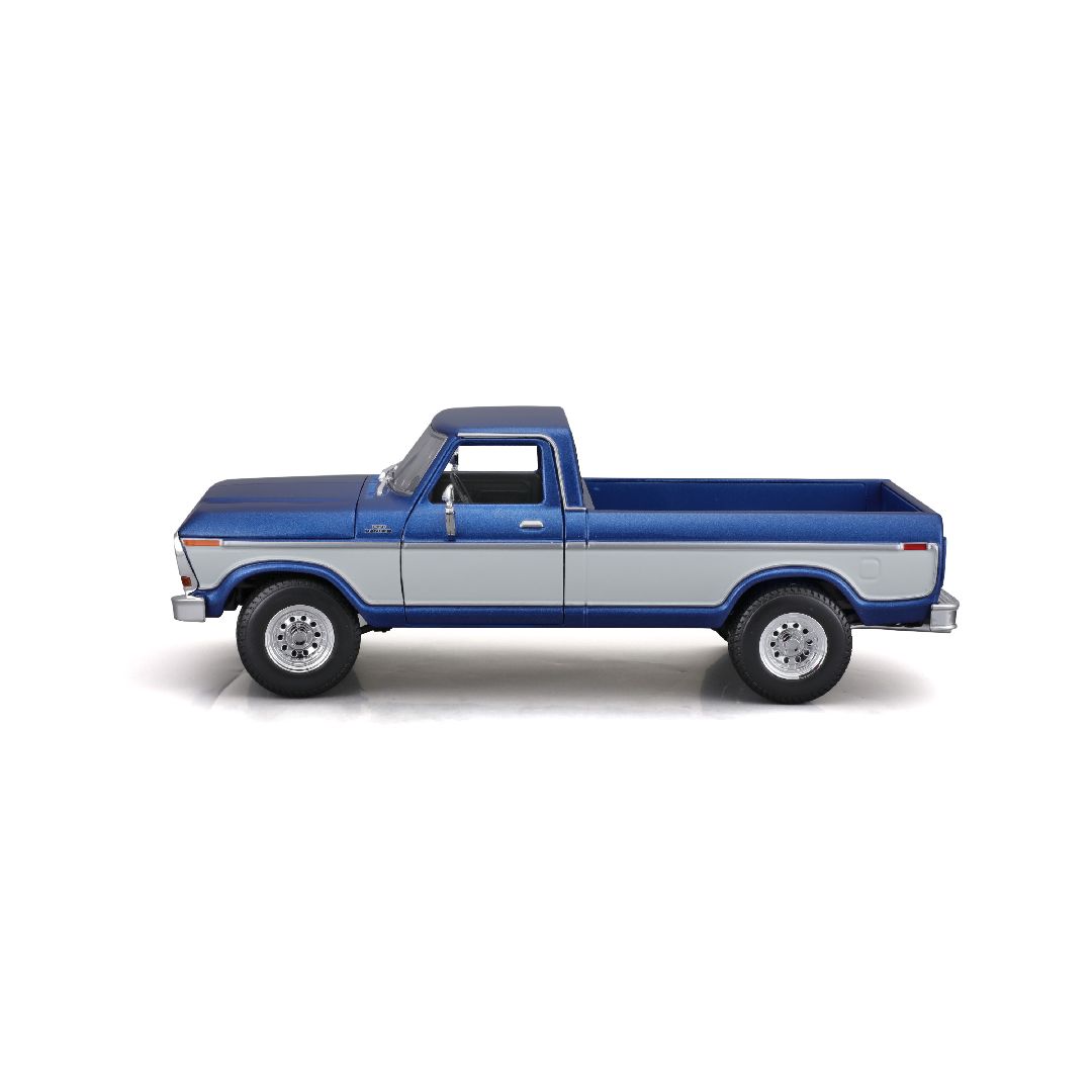 Maisto 1/18 SE 1979 Ford F1 Pick-up Truck  - Blue/White – image 16