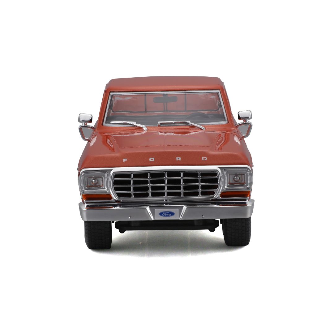 Maisto 1/18 SE 1979 F1 Pick-up Truck  (Brown/Cream) – image 6