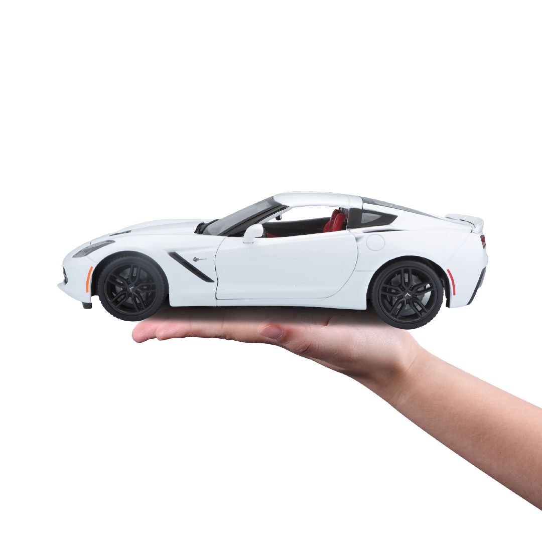 Maisto 1/18 SE 2014 Chevrolet Corvette Stingray Z51 (White) – image 11