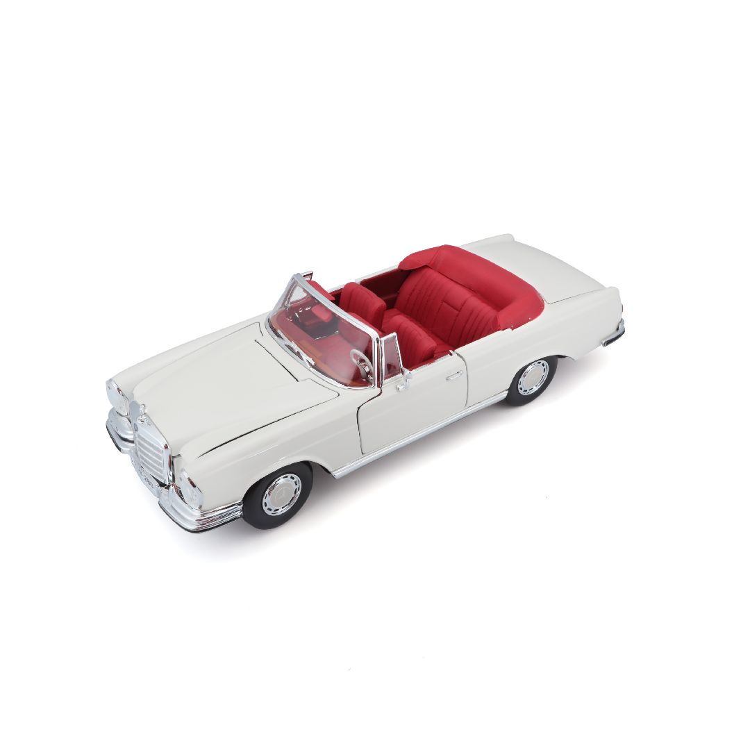 Maisto 1/18 SE 1967 Mercedes-Benz 280SE Cabrio - Cream – image 7