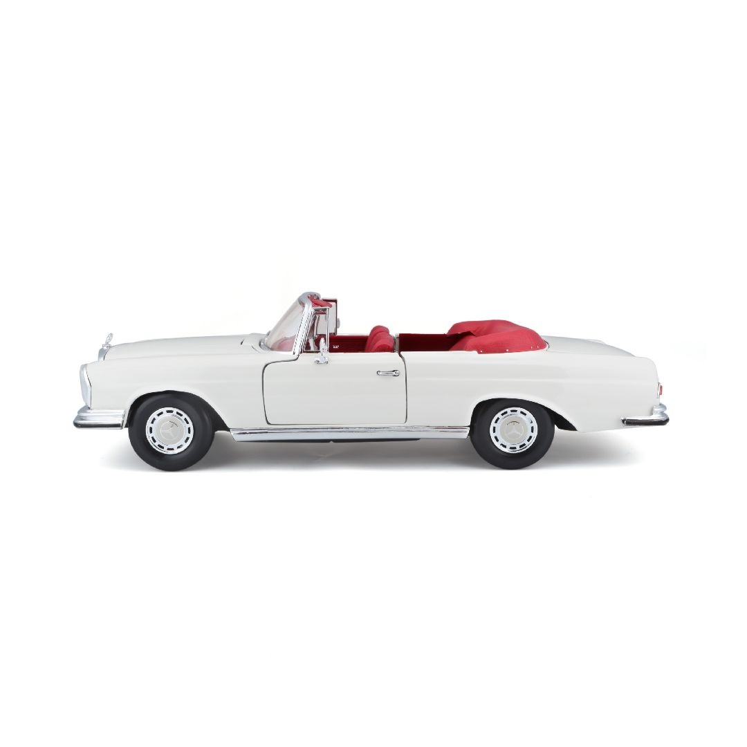 Maisto 1/18 SE 1967 Mercedes-Benz 280SE Cabrio - Cream – image 10