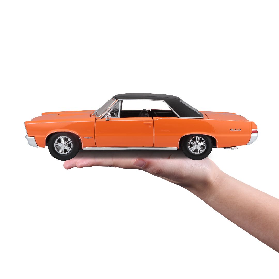 Maisto 1/18 SE 1965 Pontiac GTO (Hurst Edition) - Orange – image 7