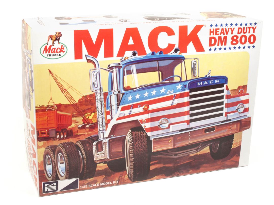 MPC Mack DM800 Semi Tractor 1/25 Model Kit – image 2