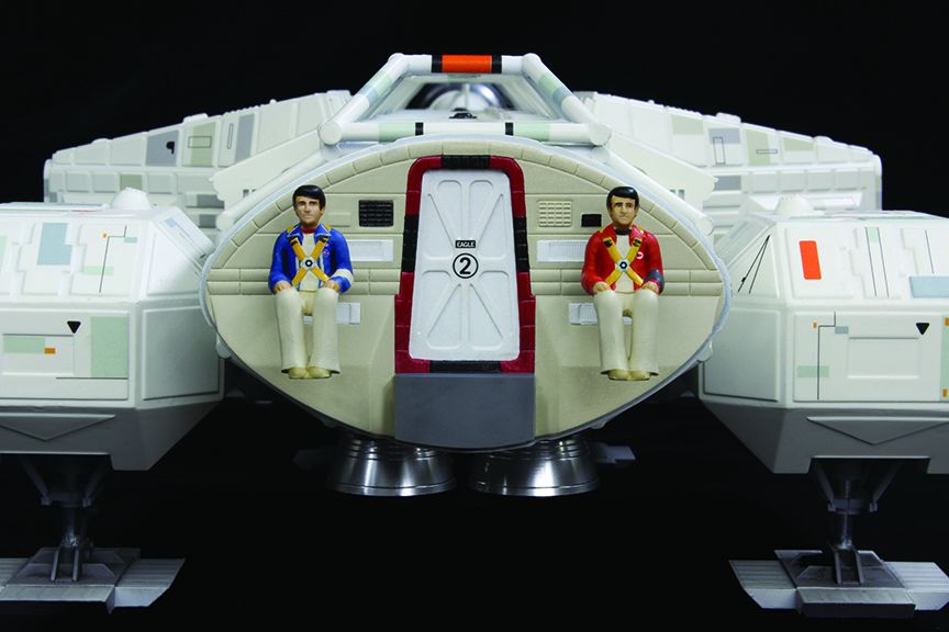 MPC Space:1999 Eagle II w/Lab Pod 1/48 Model Kit (Level 2) thumbnail 1