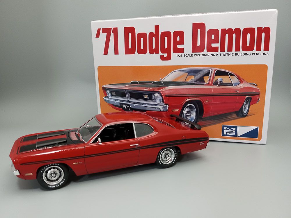 MPC 1/25 1971 Dodge Demon – image 13