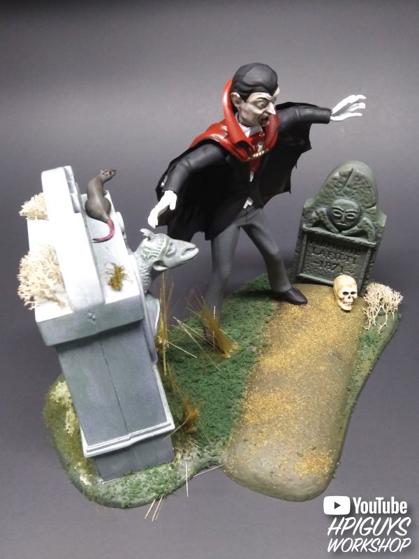 Polar Lights Haunted Manor: Flight of the Vampire 1/12 Model Kit – image 11