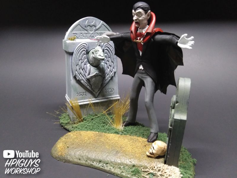 Polar Lights Haunted Manor: Flight of the Vampire 1/12 Model Kit – image 14