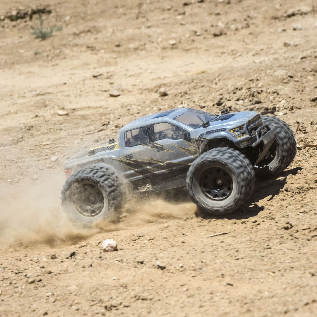 Pro-Line Trencher 2.8" BELTED Tires on Black Rem Hex Whls (2) – image 3