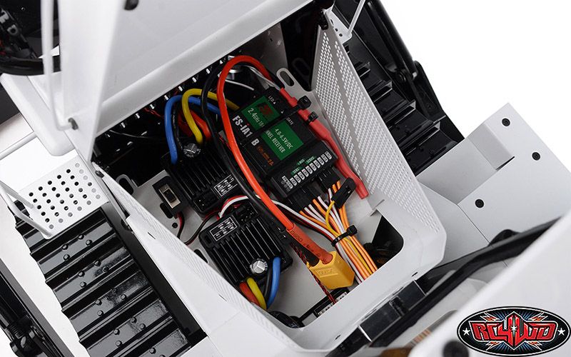 RC4WD 1/14 Scale DXR2 Hydraulic Earth Dozer RTR (White) – image 19