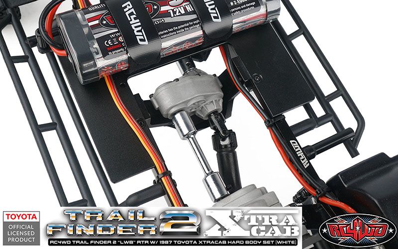 RC4WD 1/10 Trail Finder 2 LWB 87 Toyota Xtracab 4x4 RTR - White – image 4