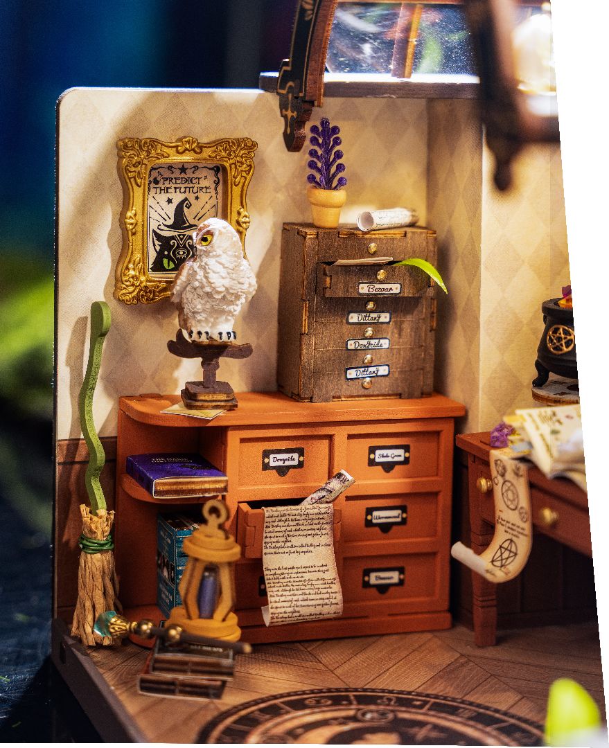 Rolife The Magic Study DIY Miniature House Kit – image 5