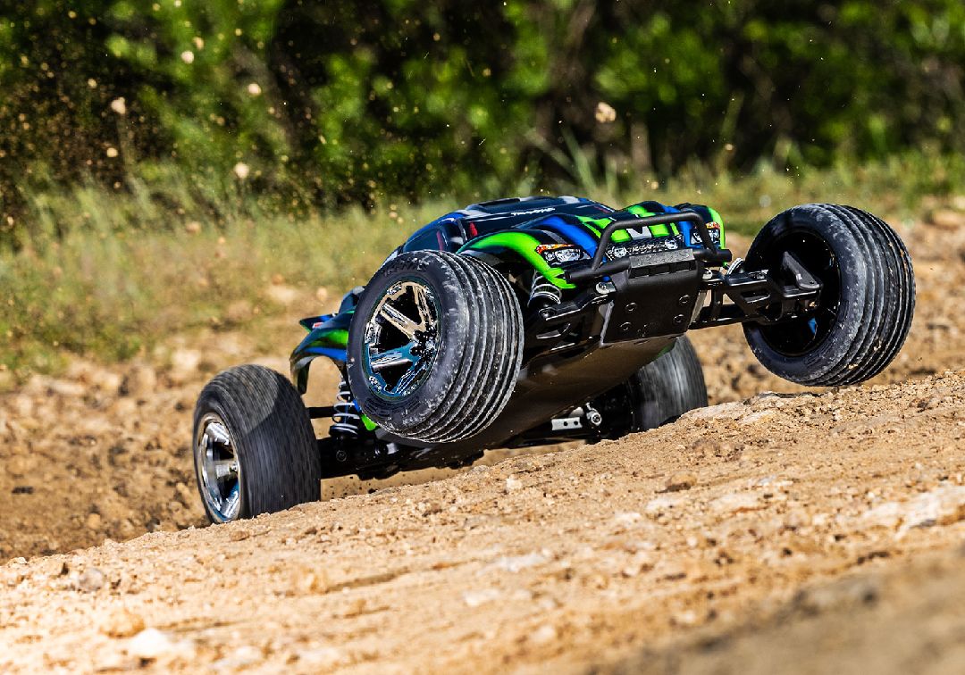 Traxxas 1/10 Rustler BL-2S 2wd RTR - Green w/ Charger & Battery – image 4