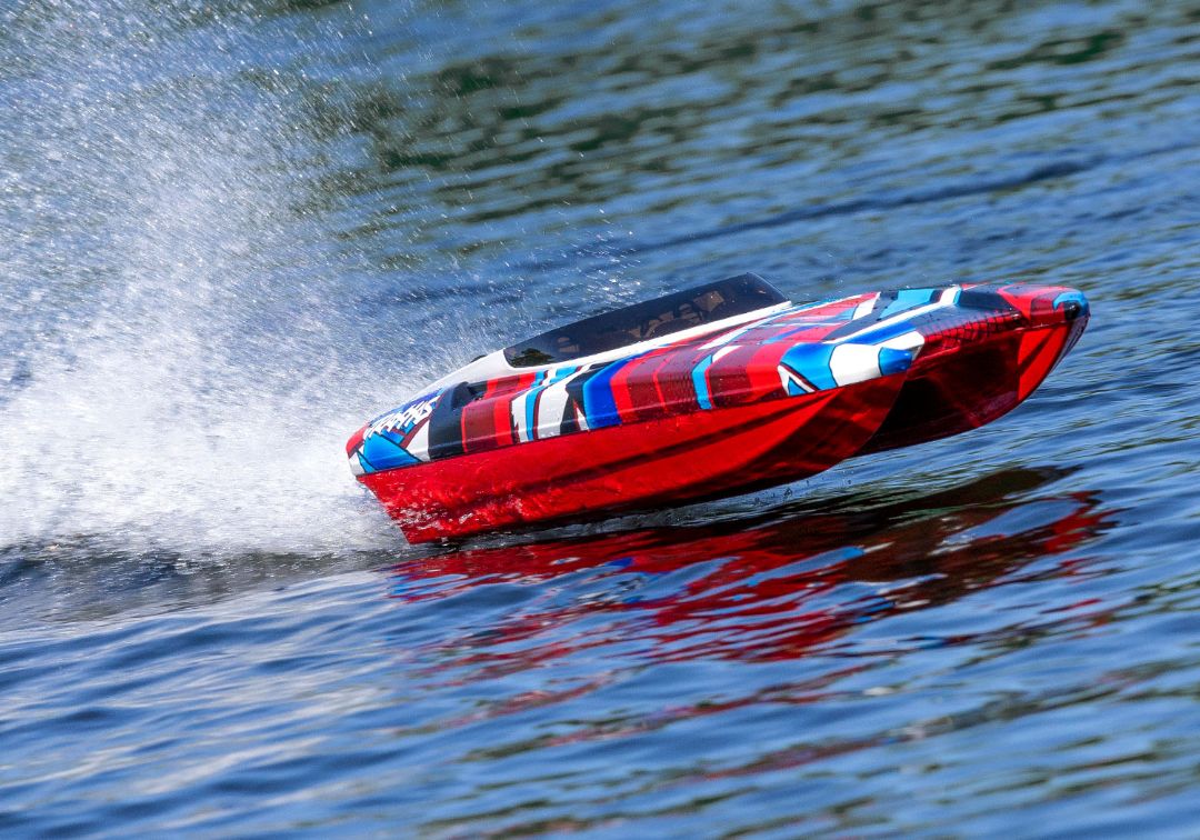 Traxxas DCB M41 Widebody 40" Catamaran Race Boat RedR – image 6