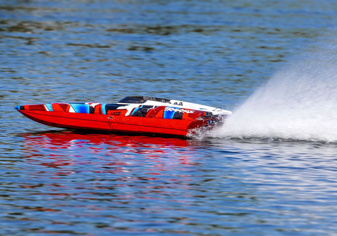 Traxxas DCB M41 Widebody 40" Catamaran Race Boat RedR – image 9