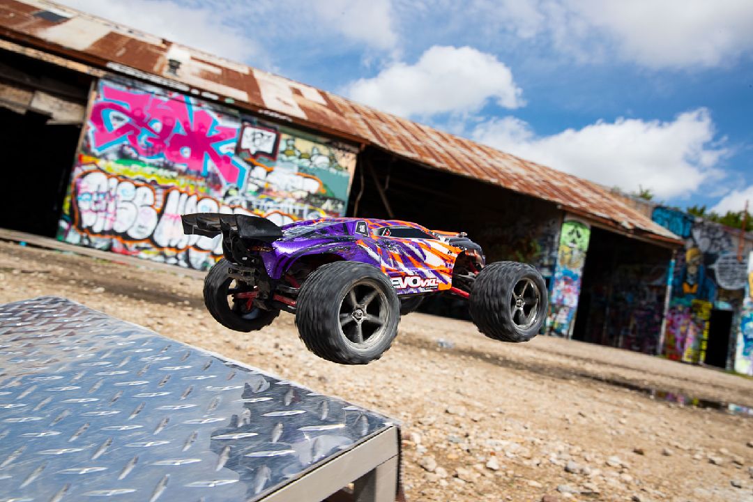 Traxxas 1/16 E-Revo VXL 4x4 RTR - Purple thumbnail 16