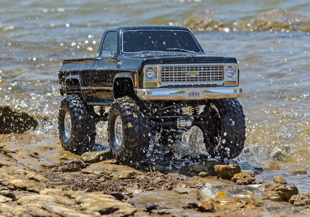 Traxxas 1/10 TRX-4 Chevy K10 Cheyenne High Trail 4x4 RTR - Black – image 9