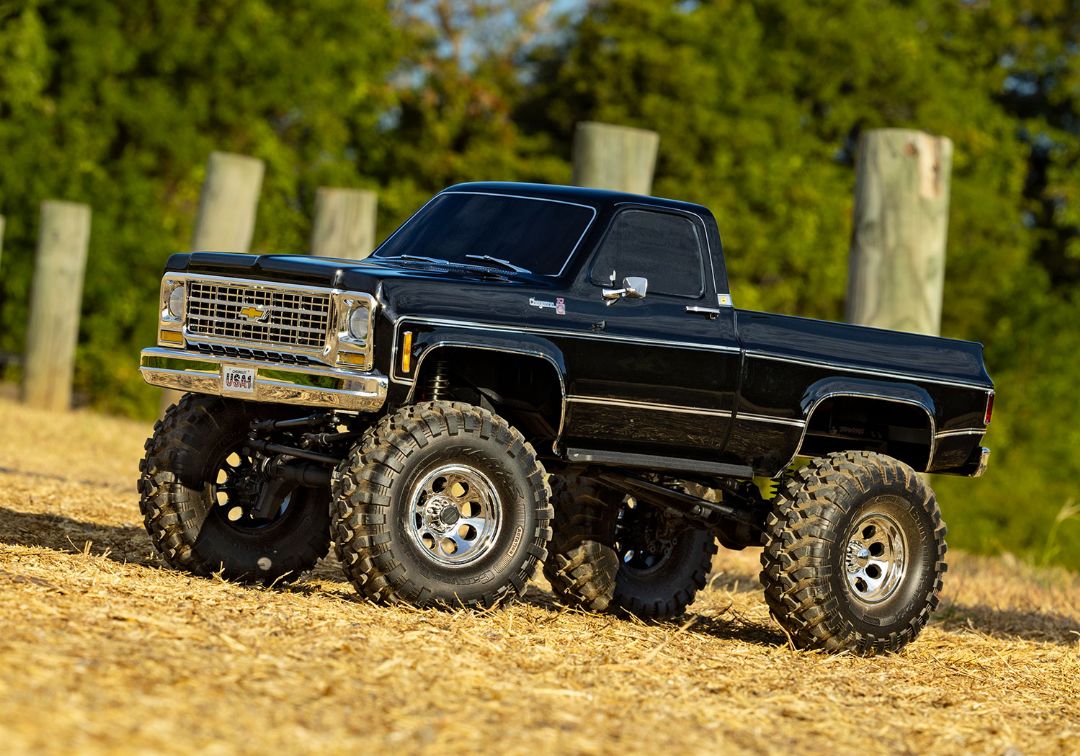 Traxxas 1/10 TRX-4 Chevy K10 Cheyenne High Trail 4x4 RTR - Black – image 11