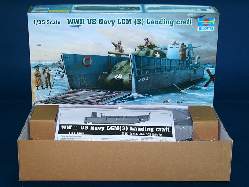 Trumpeter 1/35 WW II US Navy LCM(3) Landing craft – image 3