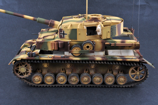 Trumpeter 1/16 German Pz.Beob.Wg. IV Ausf.J Medium Tank – image 2