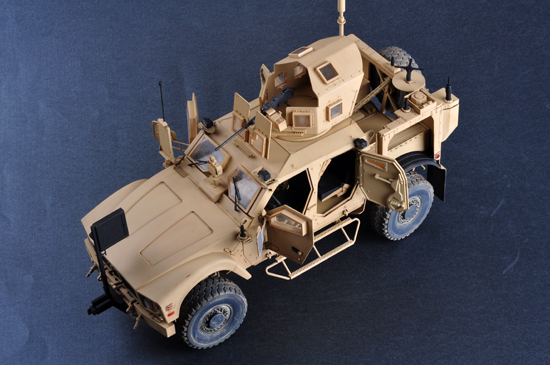 Trumpeter 1/16 US M-ATV MRAP – image 5