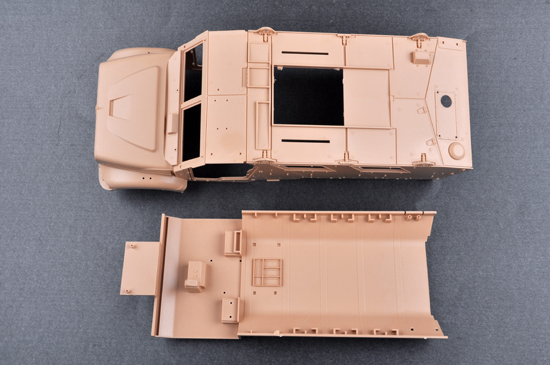 Trumpeter 1/16 US Mauxxpro MRAP – image 5